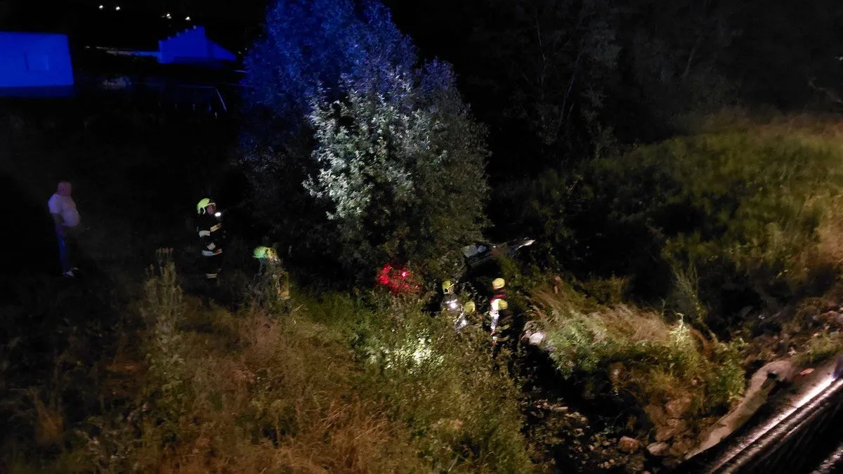 U nesreći je učestvovao BMW, a povrijeđeni su vozač, suvozač i putnik