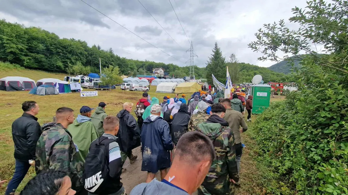 Završena druga etapa 'Marša mira': Učesnici po teškom vremenu prešli najzahtjevniju dionicu
