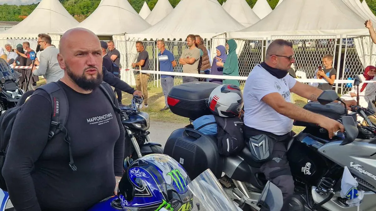 U kompleks su ušli tiho i s dubokim poštovanjem prema žrtvama genocida