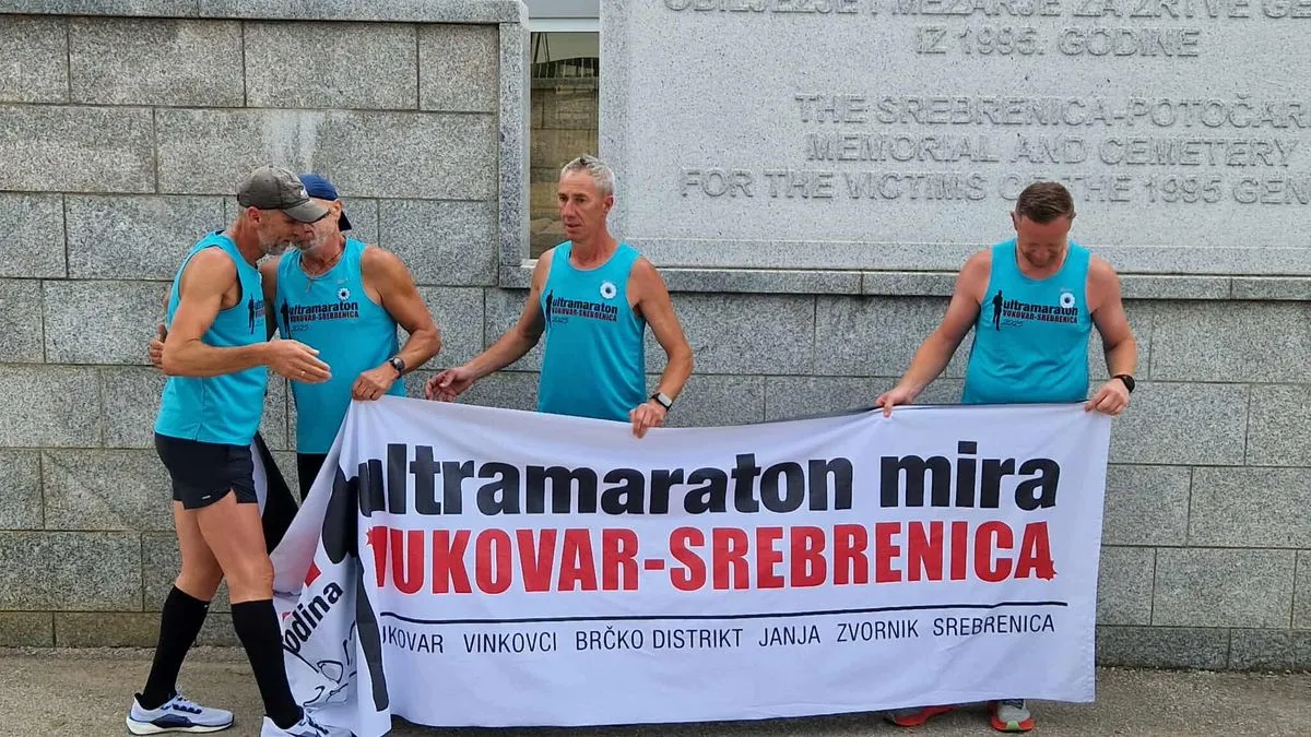 Na pojedinim dionicama pridružili su im se i drugi trkači koji svojim učestvovanjem žele podržati projekt i na taj način odati počast žrtvama