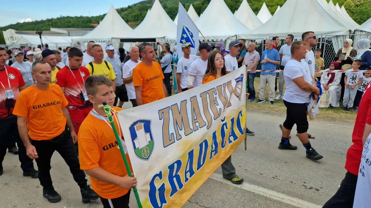 Učesnici su prije tri dana krenuli iz Nezuka, na području Sapne, na put dug više od 100 kilometara.
