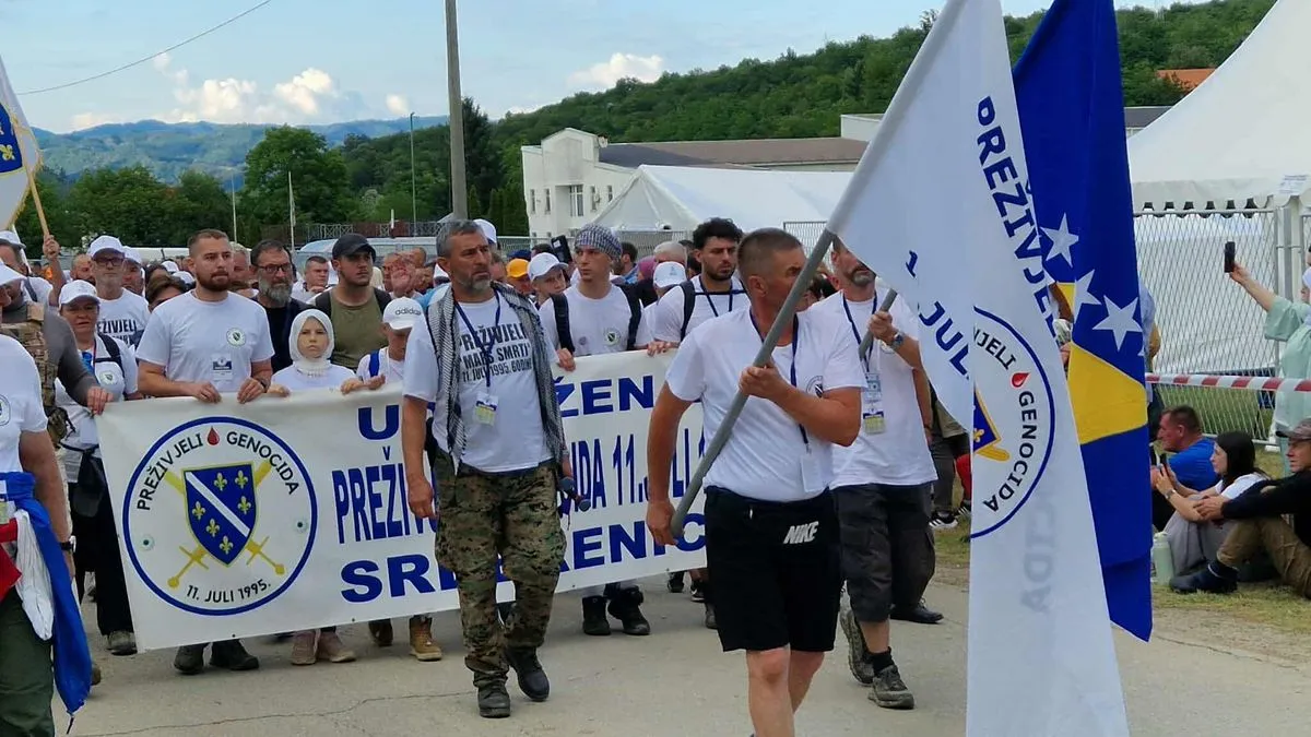 Učesnici 'Marša mira' stigli u Potočare: Pješačenjem odali počast žrtvama genocida