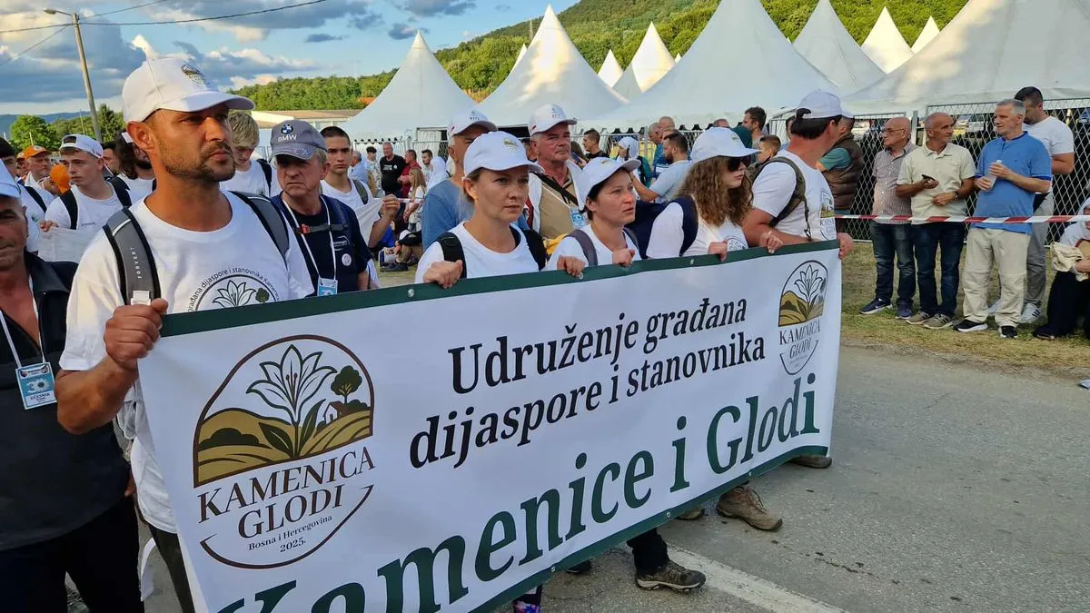 Učesnici su prije tri dana krenuli iz Nezuka, na području Sapne, na put dug više od 100 kilometara.