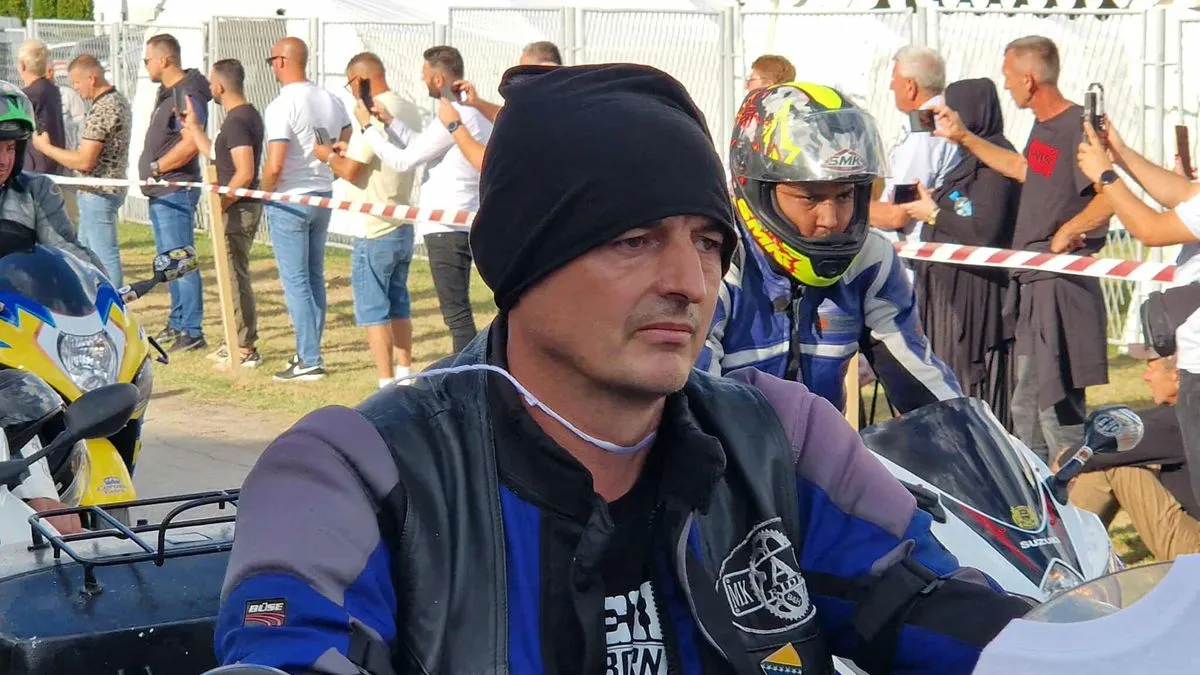 U kompleks su ušli tiho i s dubokim poštovanjem prema žrtvama genocida