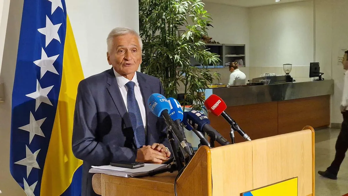 Svako podrivanje suverenosti BiH udaljava BiH od EU, kazao je Špirić.