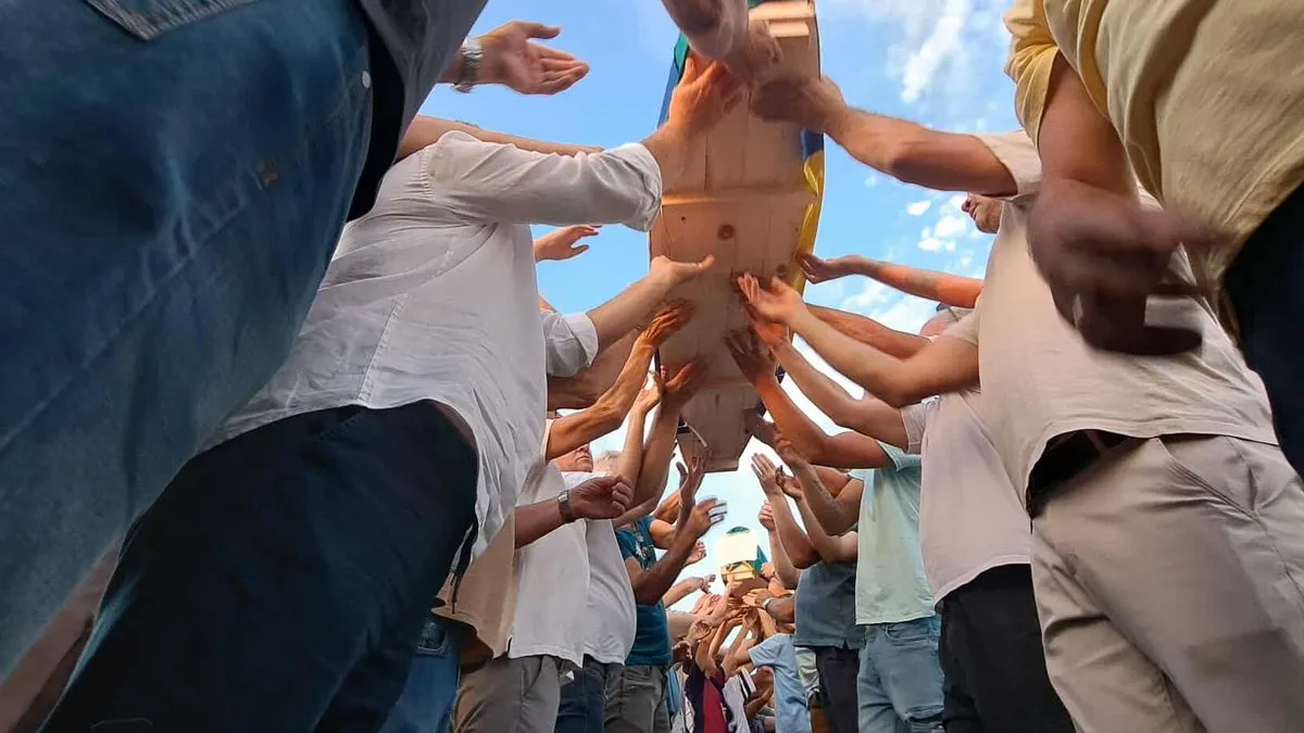 Prijedor i Sana pamte: Tišina i suze dočekale šehide u Kamičanima