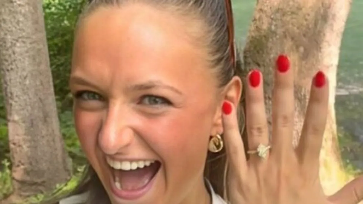 Pas pluta niz brzu rijeku baš u trenutku kad se njegova vlasnica hvali vjereničkim prstenom