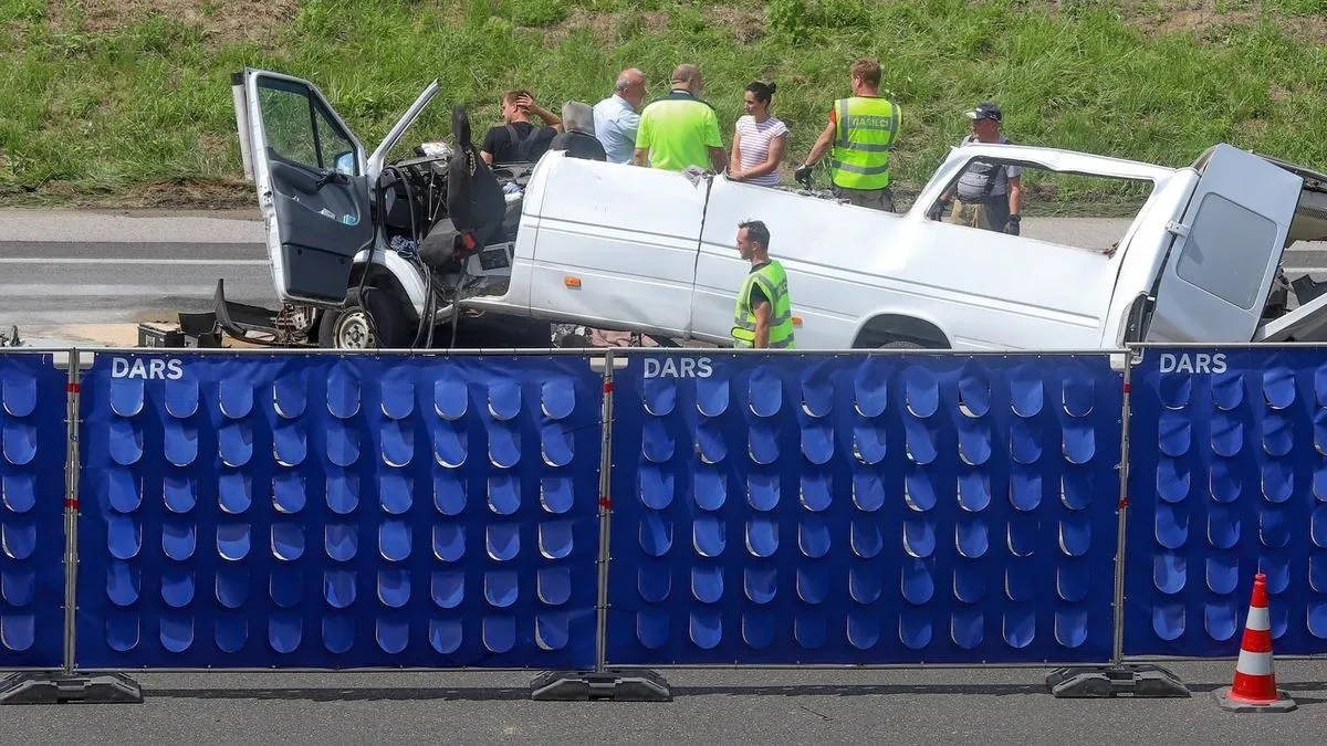  Saobraćajna inspektorica Jasna Božič iz Policijske uprave Celje izjavila je da je ovo jedna od najtežih nesreća na slovenskim cestama u posljednje vrijeme