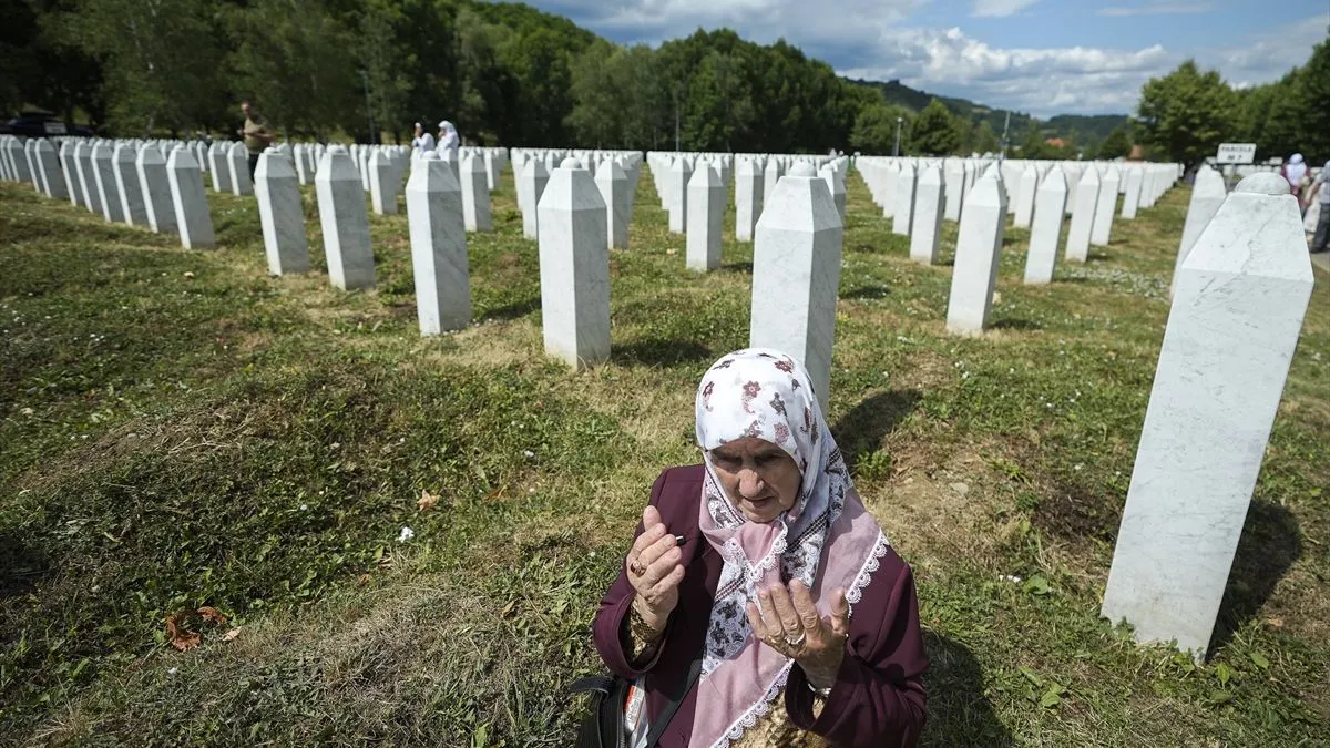 Posmrtni ostaci žrtava koje će biti sahranjene ove godine pronađeni su u grobnicama otkrivenim prethodnih godina na lokalitetima Liplje, Baljkovica, Suljići i Kameničko brdo