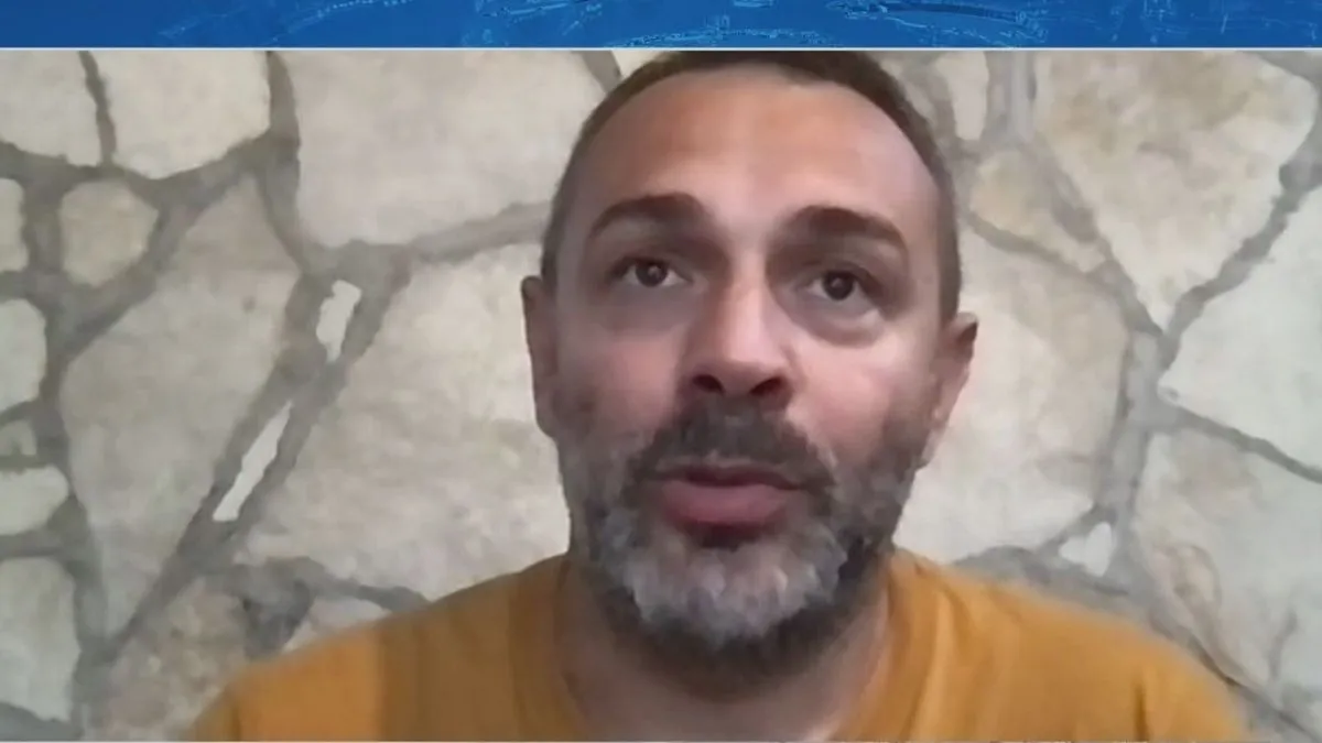Avdić nije štedio ni političare iz vladajuće koalicije, kao ni opoziciju iz RS-a, ocijenivši njihove reakcije besmislenim.