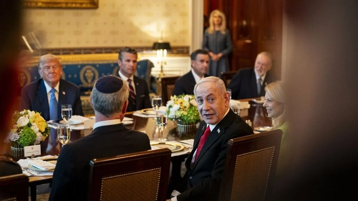 Trump je rekao "Ne znam" kada su ga novinari pitali je li moguće rješenje s dvije države i pitanje je uputio Netanyahuu.