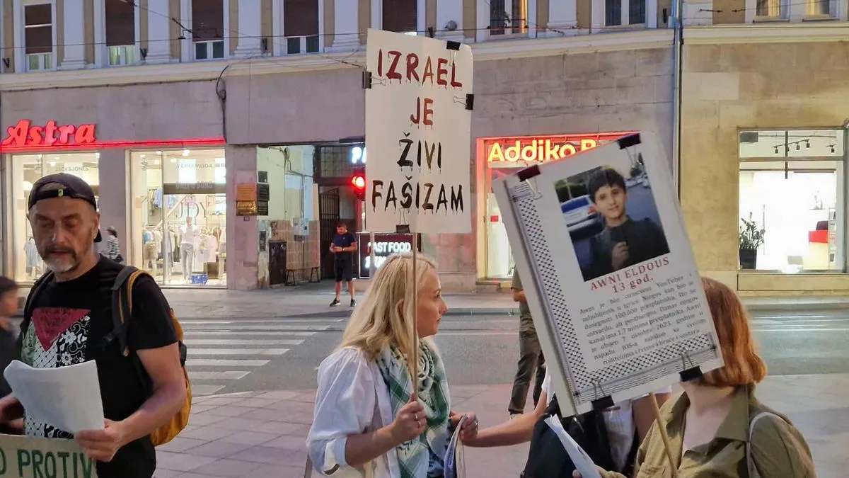 Podsjećamo da su u Sarajevu u više navrata održani protesti na kojima se ukazalo na dešavanja u Gazi i podržao narod Palestine