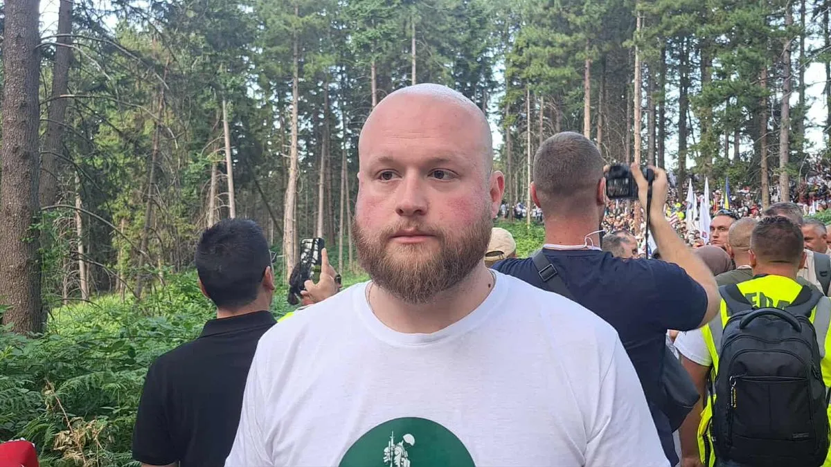 Marš mira: Više od 6.600 osoba jutros krenulo iz Nezuka u Potočare