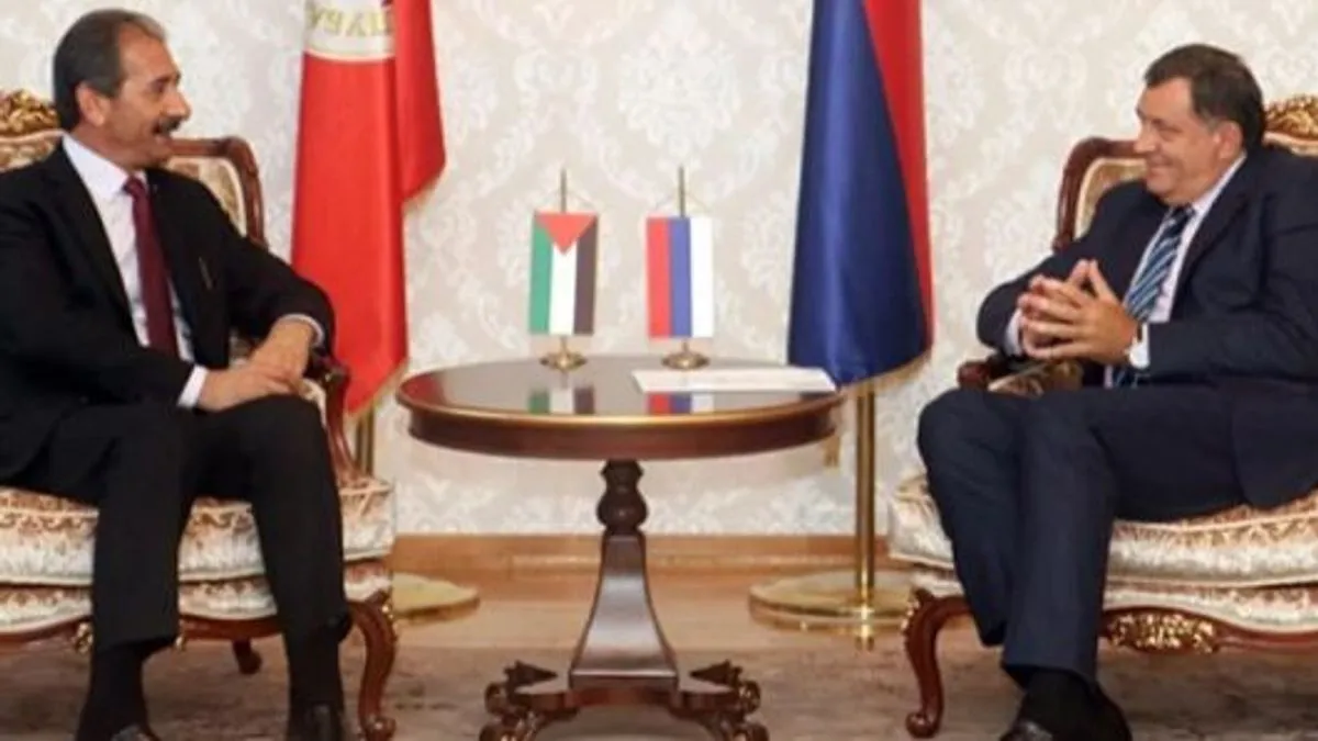 On je naglasio da vas u međunarodnim diplomatskim krugovima mogu uvažavati i poštovati samo ako imate autoritet, kontinuitet i jasan stav.