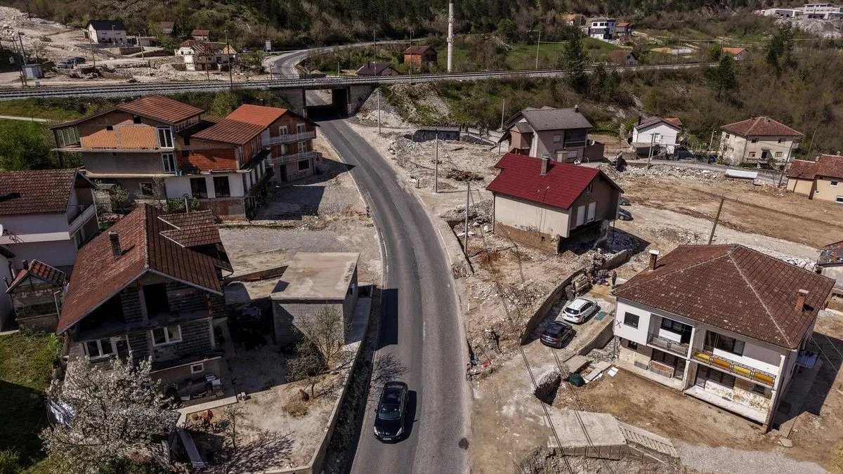 Vremenske prilike dodatno su usporile početak konkretnih radova, ostavljajući pogođene porodice bez trajnog rješenja