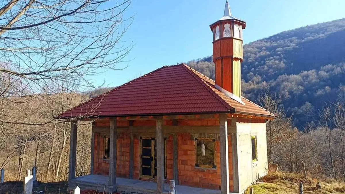 Milatkovići ponovno dobijaju džamiju nakon 80 godina: Vakuf se vraća svom izvoru