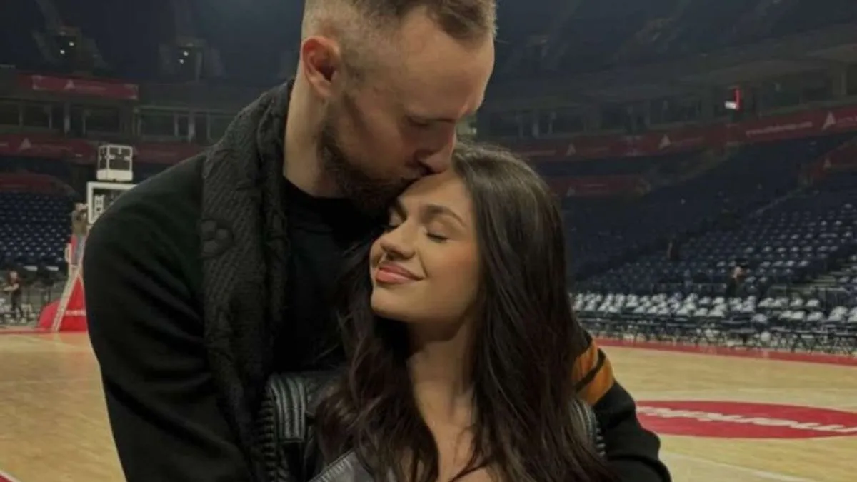 Smajić se, inače, bavi novinarstvom, a bh. javnost je pamti kao Miss Federacije BiH iz 2019. godine