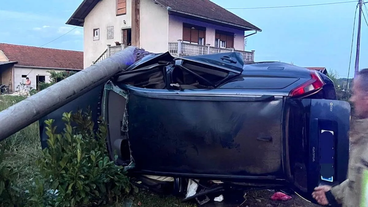 Kako je potvrđeno iz Policijske uprave Prijedor, u nezgodi je učestvovao vozač D.D. iz Prijedora