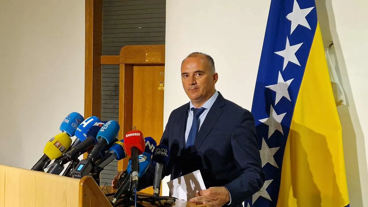 Svađe, prepiranja, osvete, rušenje države: Ništa novo na sjednici Doma naroda BiH