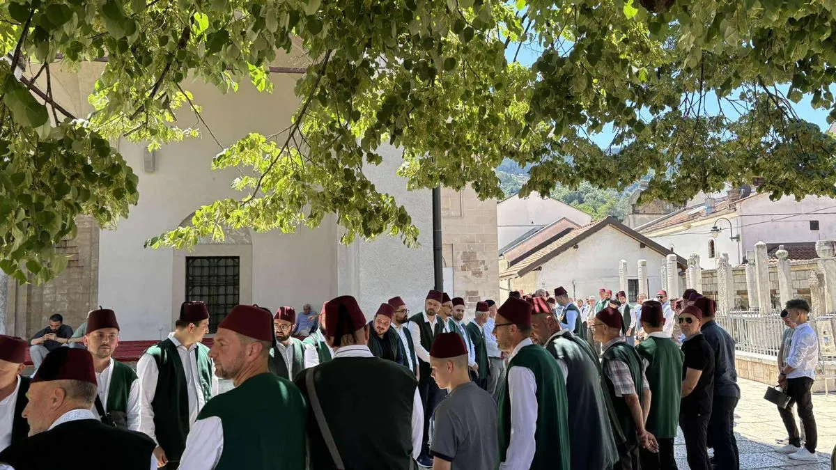 U Stocu dženaza namaz će se klanjati također danas u haremu Careve džamije u 18:00 sati, a ukop će se obaviti u Tekiji 'Stolac'.
