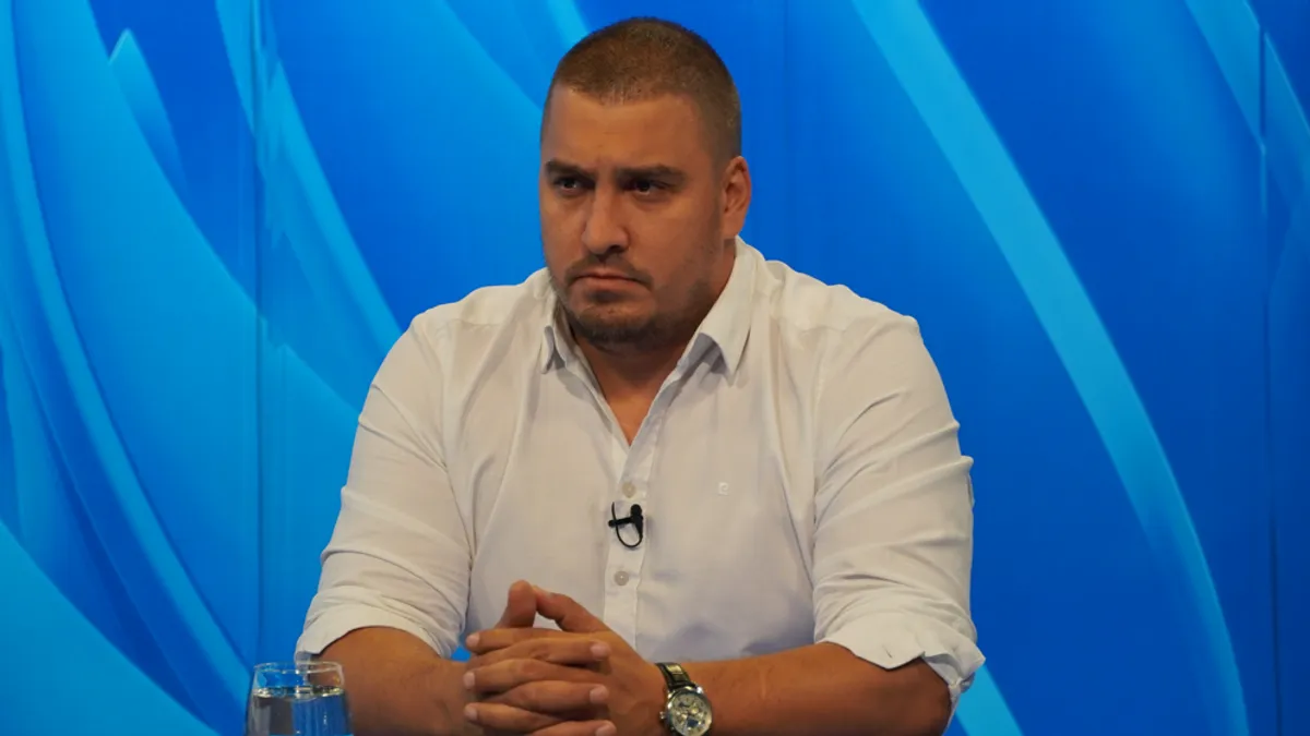 O uzavreloj političkoj situaciji i mnogim problemima na kantonalnom, federalnom  i državnom nivou u današnjem izdanju emisije „Dobar dan, BiH“ razgovarali smo s Harisom Zahiragićem