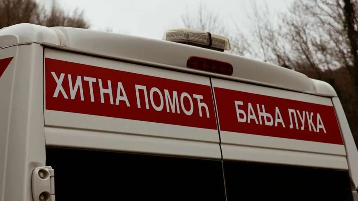Umjesto da pošalje tim Hitne pomoći na adresu u Ulici Petra Mećave, optužena je, prema optužnici, rekla da pacijenta dovezu taksijem