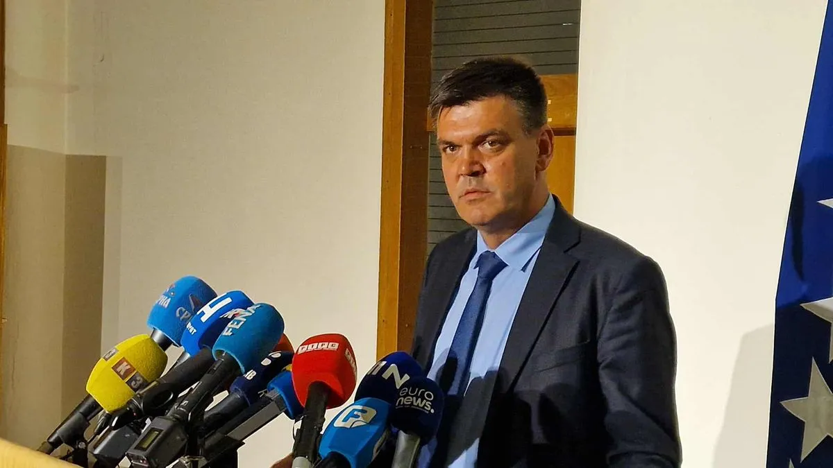 Svađe, prepiranja, osvete, rušenje države: Ništa novo na sjednici Doma naroda BiH