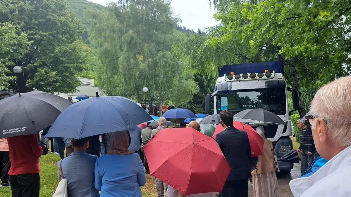 Samo je tijelo žene pronađeno u jednoj grobnici, a dok su ostalih šest u 10 grobnica.