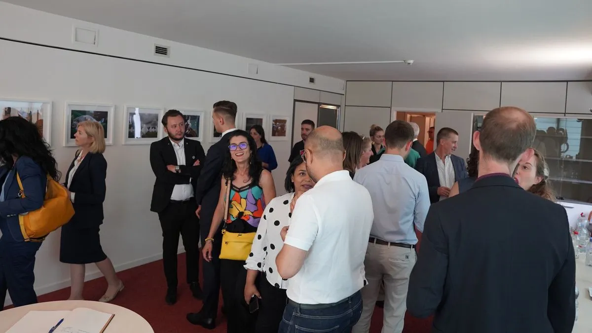 Propala opstrukcija Dodikove diplomatije: Održana izložba o Srebrenici u Ambasadi BiH u Briselu