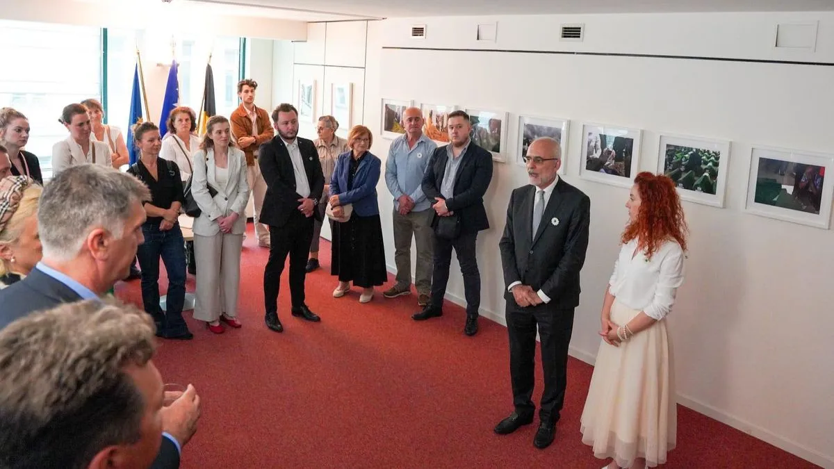 Posebnu zahvalnost ambasador je izrazio autorici izložbe Larisi Spahić, pravnici i advokatici s adresom u Briselu