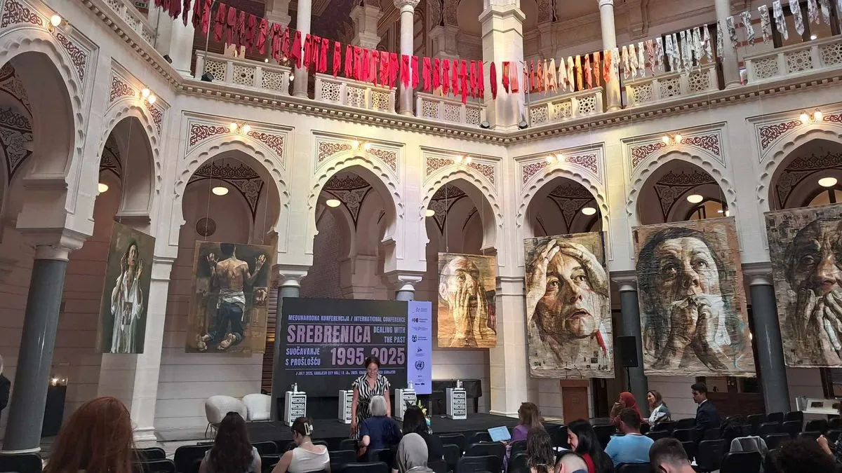 U okviru programa, planirano je i uživo uključenje s komemoracije povodom godišnjice genocida u Srebrenici u sjedištu Ujedinjenih nacija u New Yorku