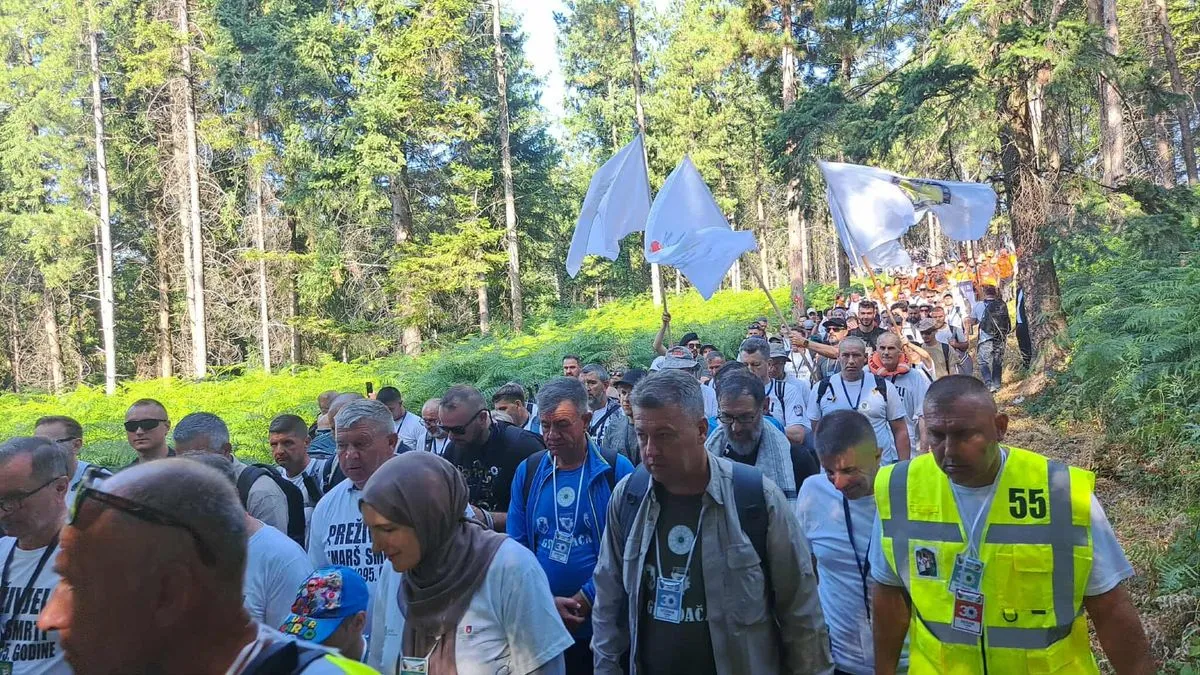 Oni se nalaze na trasi takozvanog puta spasa, odnosno smrti, kojim su u julu 1995. godine prolazili Bošnjaci u borbi za svoj život