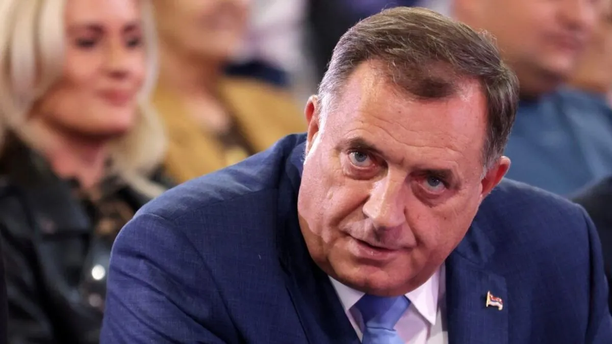 Dodik je u prvostepenom postupku proglašen krivim zbog nepoštivanja odluka visokog predstavnika Christiana Schmidta.