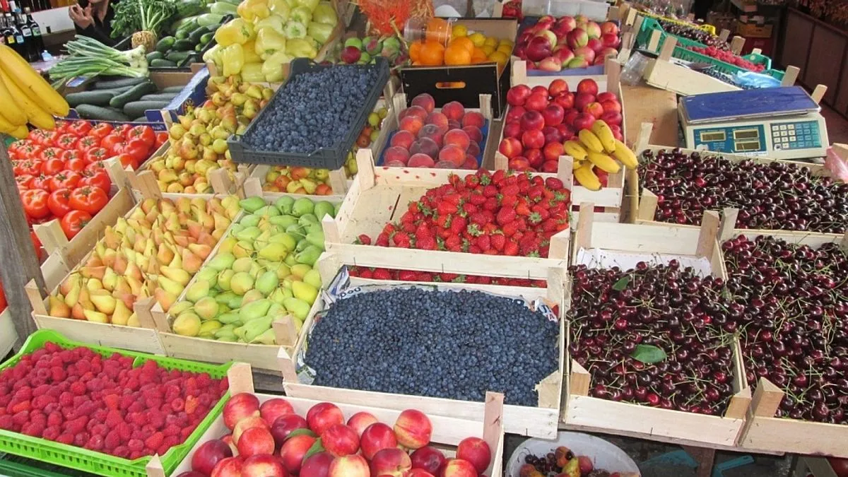 Cijene na sarajevskim pijacama divljaju: Višnje 10 KM, ni ostalo nije jeftinije