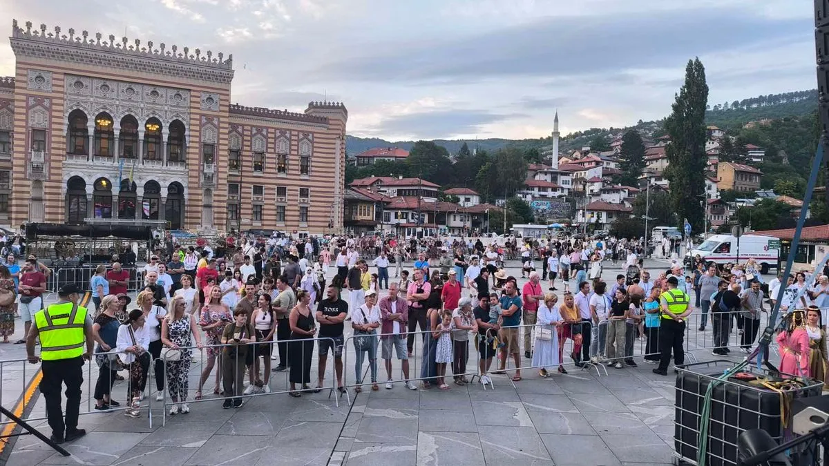 'Svaki fudbaler ima san da zaigra na Wembleyu, svaki kulturni radnik i svaki kulturni producent ima san da producira u Sarajevu.'