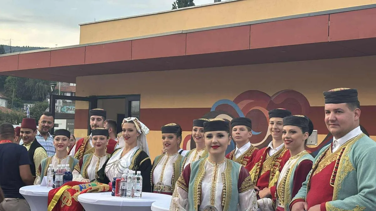 'Svaki fudbaler ima san da zaigra na Wembleyu, svaki kulturni radnik i svaki kulturni producent ima san da producira u Sarajevu.'