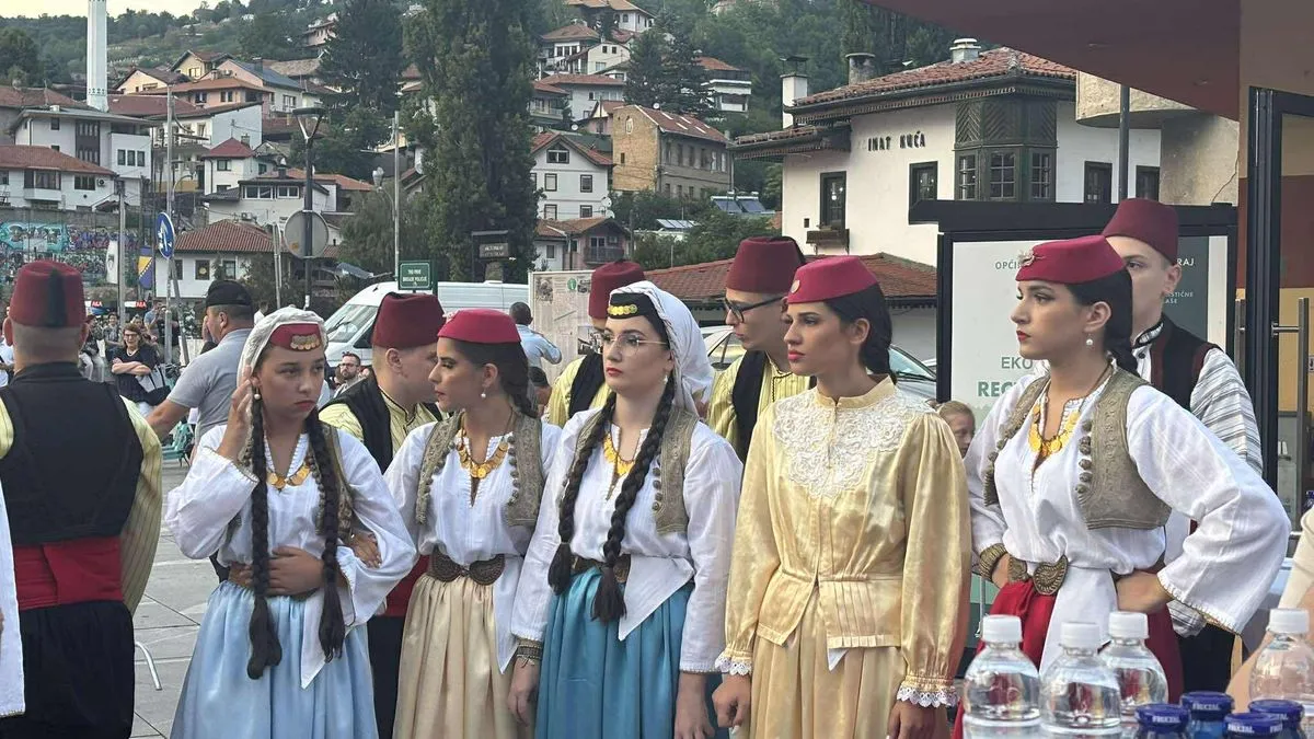 'Svaki fudbaler ima san da zaigra na Wembleyu, svaki kulturni radnik i svaki kulturni producent ima san da producira u Sarajevu.'