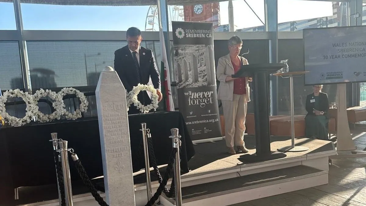 Wales u znaku solidarnosti: Nacionalna komemoracija Srebrenice u Parlamentu Walesa