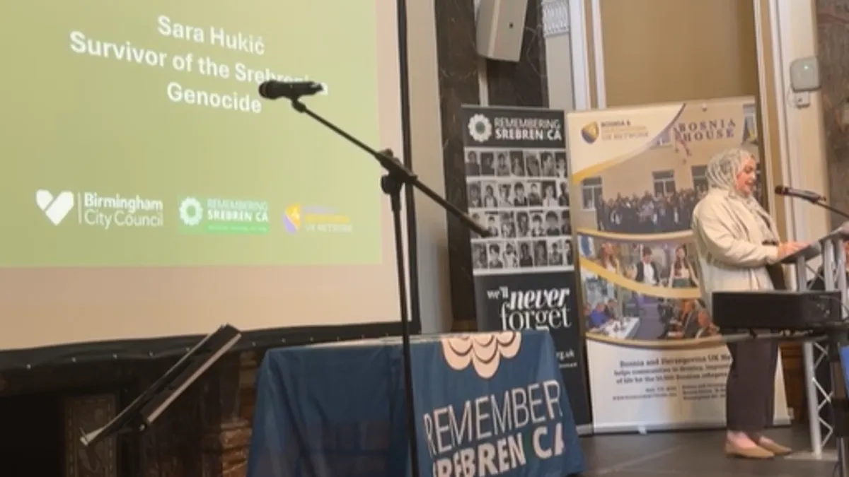 Jedan od najemotivnijih trenutaka bilo je svjedočenje Sare Hukić, koja je kao djevojčica preživjela genocid.