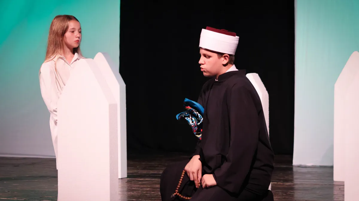 Juli je. Mjesec koji u sebi nosi jeku najkrvavijih dana novije bosanskohercegovačke historije. 