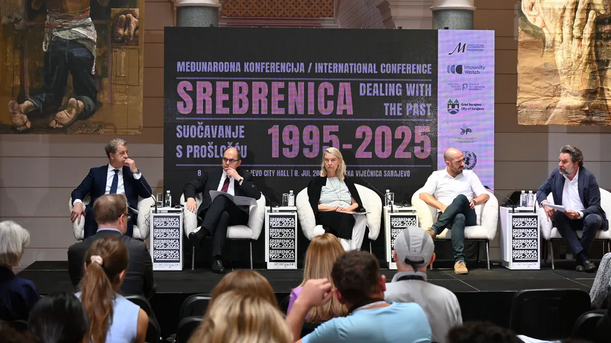 Christian Schmidt: Moramo gledati u budućnost i zaštititi dostojanstvo žrtava genocida