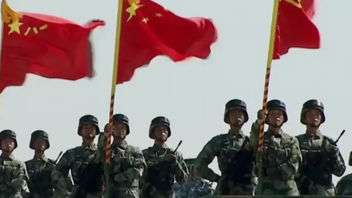 Takaichin stav smatra se tvrđim u odnosu na prethodne japanske premijere.