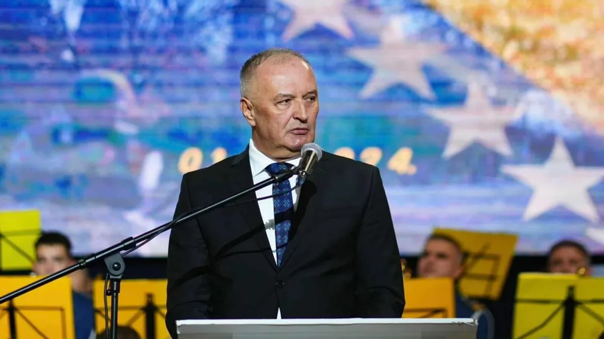 Očekuje da će ponovo biti 'halabuke', ali u smislu, kako je naveo, stare narodne ''Psi laju, karavani prolaze''