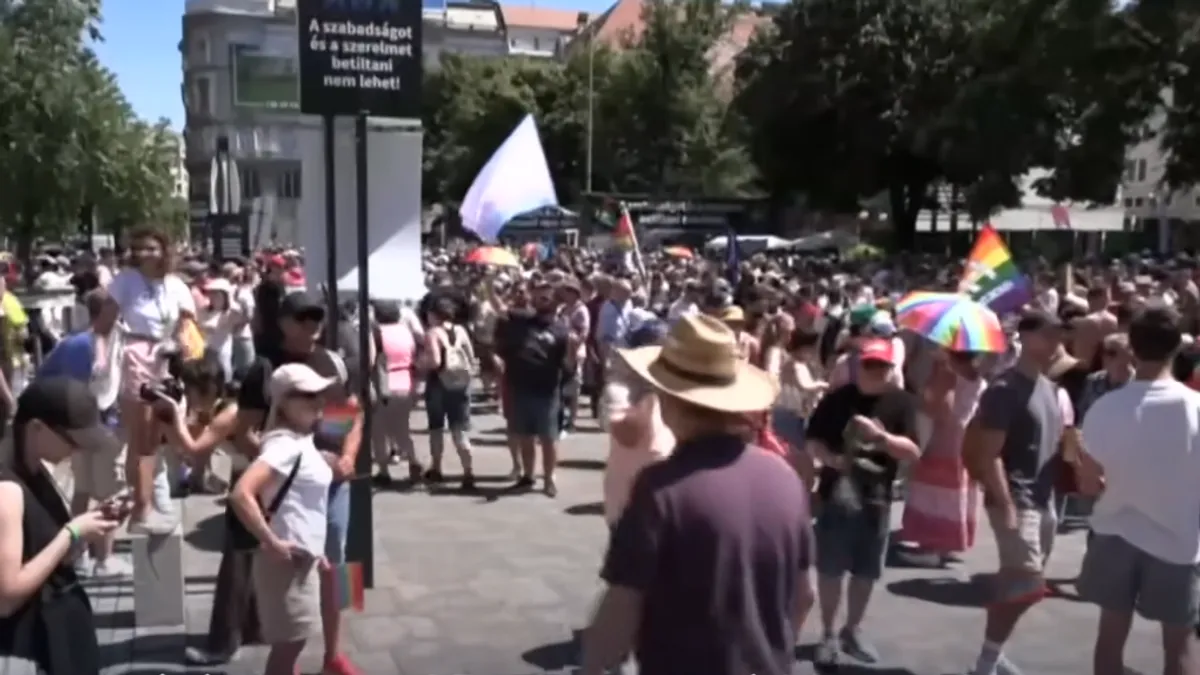 Protivnici vlasti smatraju da se radi o pokušaju gušenja građanskih sloboda u kontekstu predizborne atmosfere.