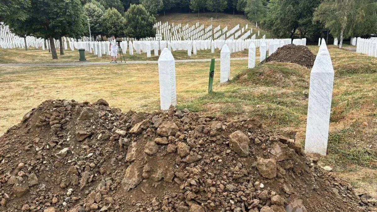 Srce majke Nure nije izdržalo: Tuga za ubijenim sinovima i mužem u genocidu u Srebrenici