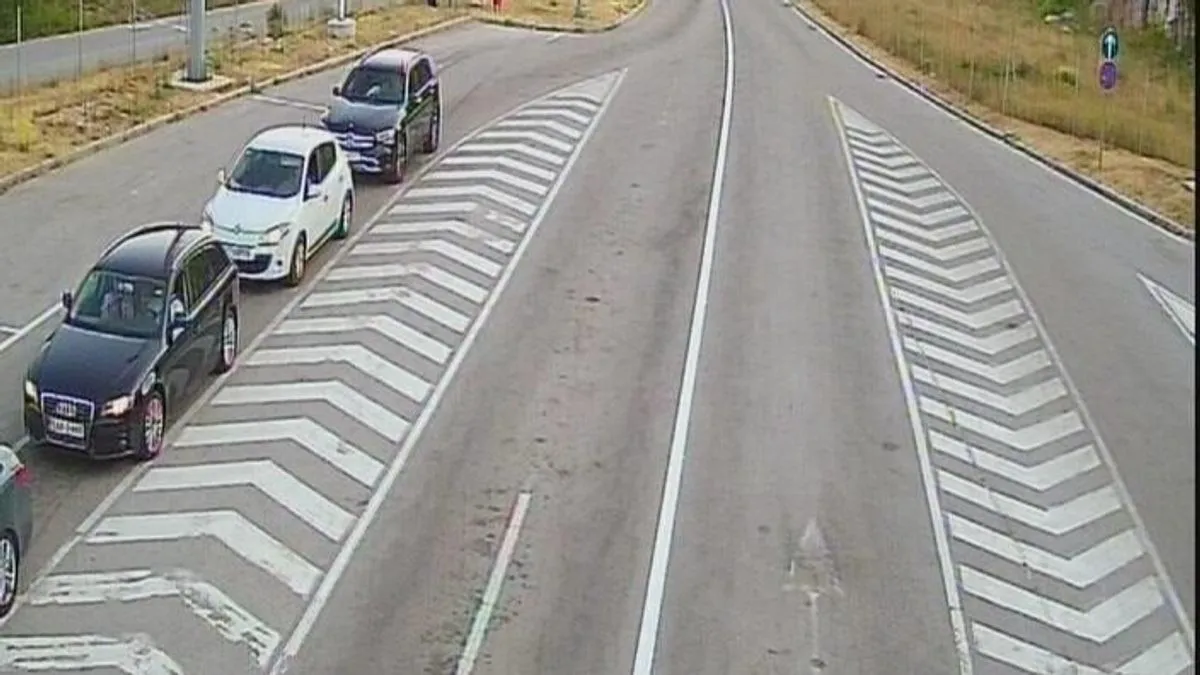 Na magistralnoj cesti M-17.4 Mostar–Čitluk–Brdo Hum saobraćaj je potpuno obustavljen do subote ujutro.