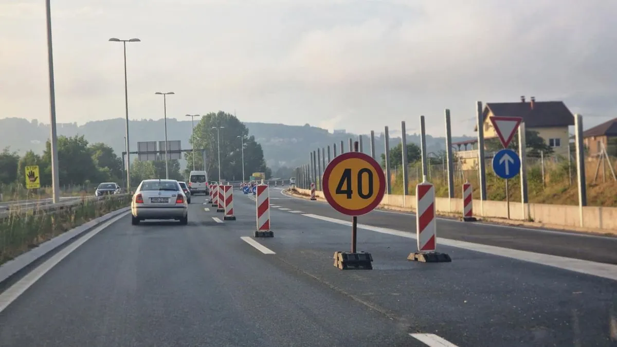 Na graničnim prelazima promet vozila za sada protiče uz zadržavanja od 15 do 30 minuta