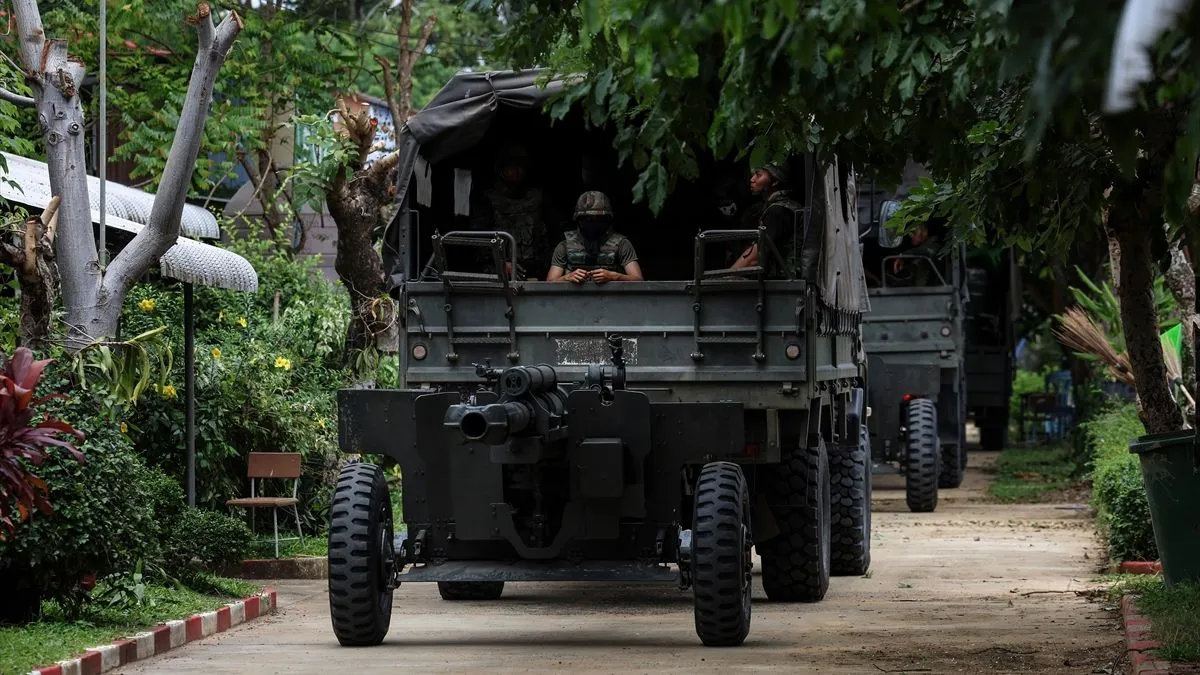 Najavljeno je da će Tajland, nakon 72 sata od početka primirja, osloboditi 18 pripadnika kambodžanske vojske.