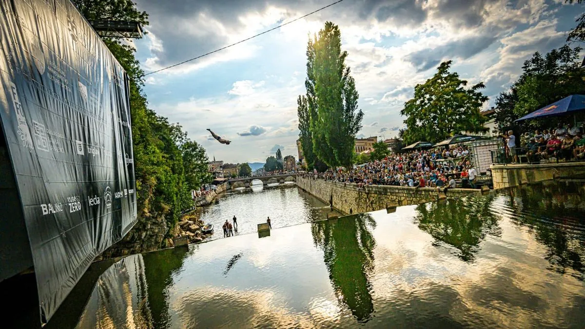 Skokovi u vodu na jednoj od najljepših prirodno-urbanih lokacija Sarajeva.