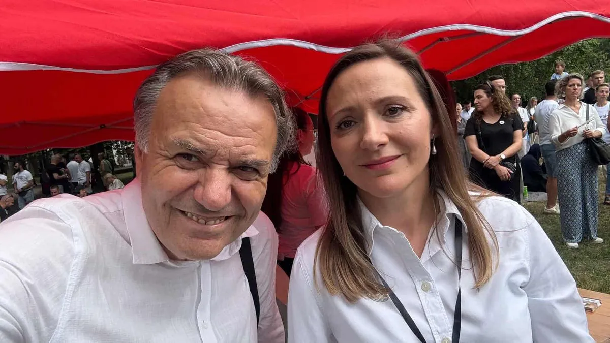 Marš mira krenuo je ispred zgrade Generalnog konzulata Bosne i Hercegovine u Stuttgartu tačno u 14:00 sati.